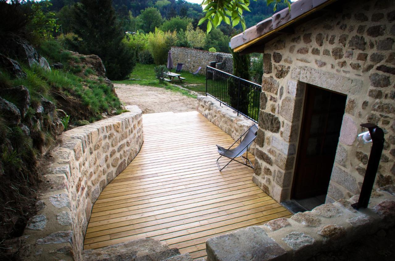 Le Petit Rias Gite Soleil Saint Maurice en Chalencon Exterior photo