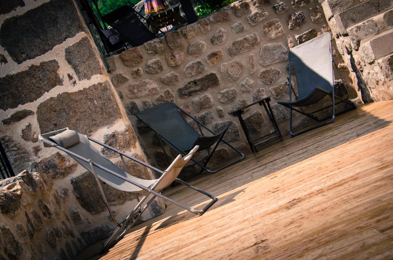 Le Petit Rias Gite Soleil Saint Maurice en Chalencon Exterior photo