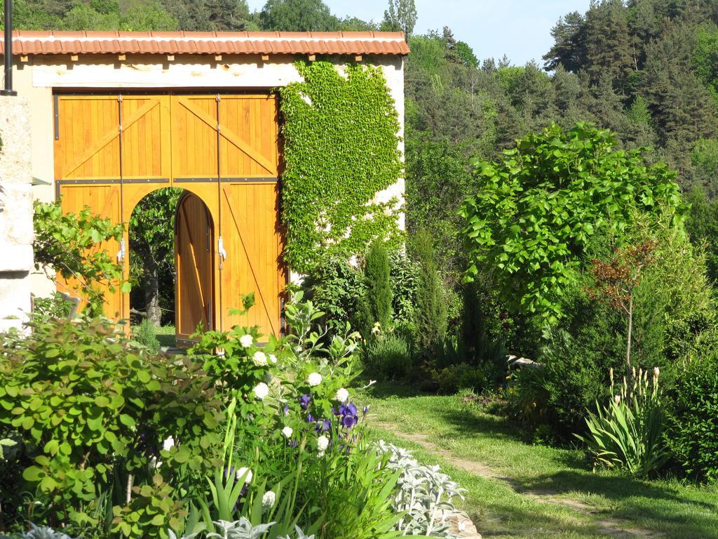 Le Petit Rias Gite Soleil Saint Maurice en Chalencon Exterior photo